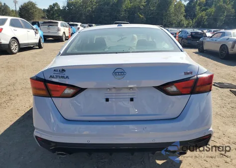 2024 Nissan Altima Sr z USA, uszkodzony, nr VIN 1N4BL4CV5RN415741